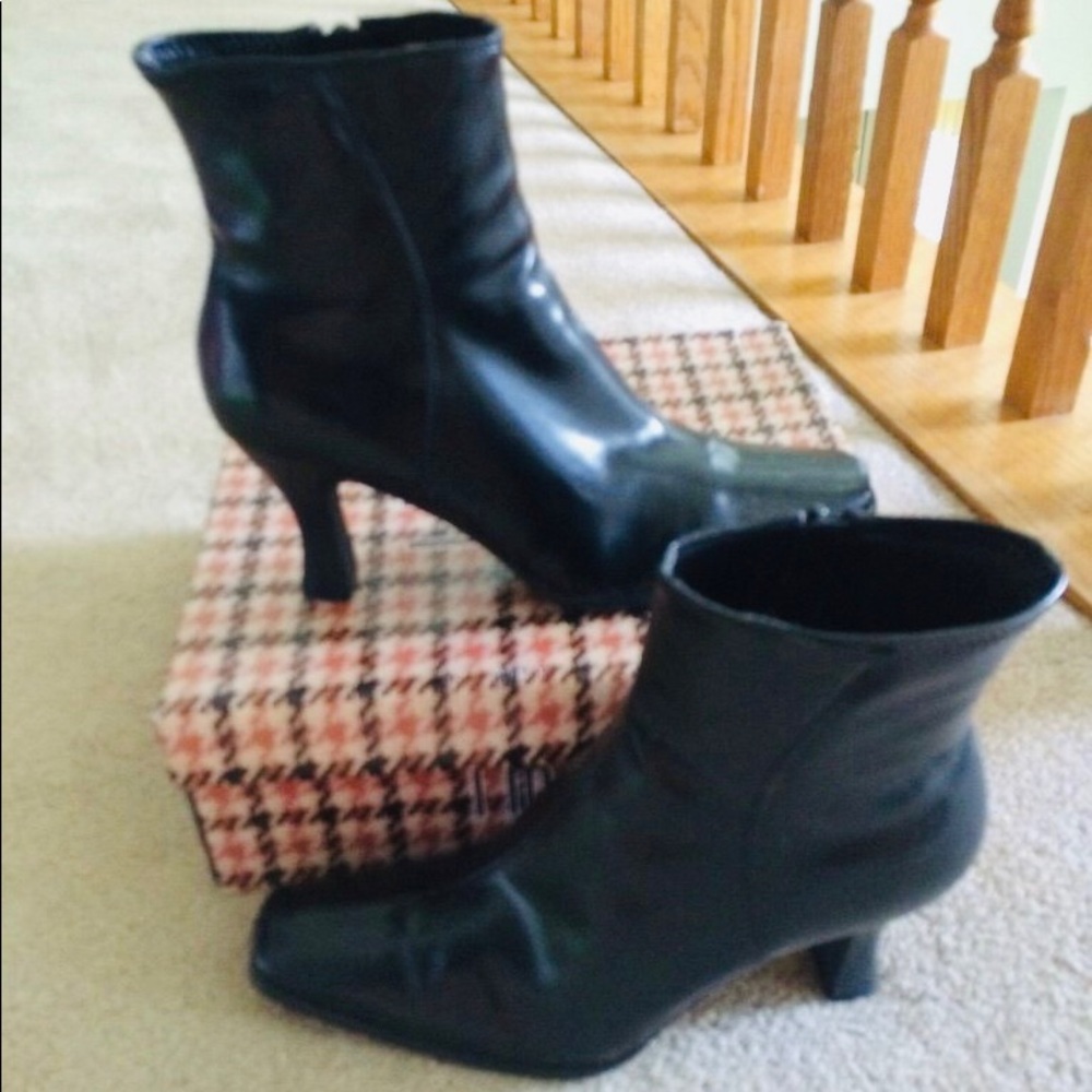 Black boots